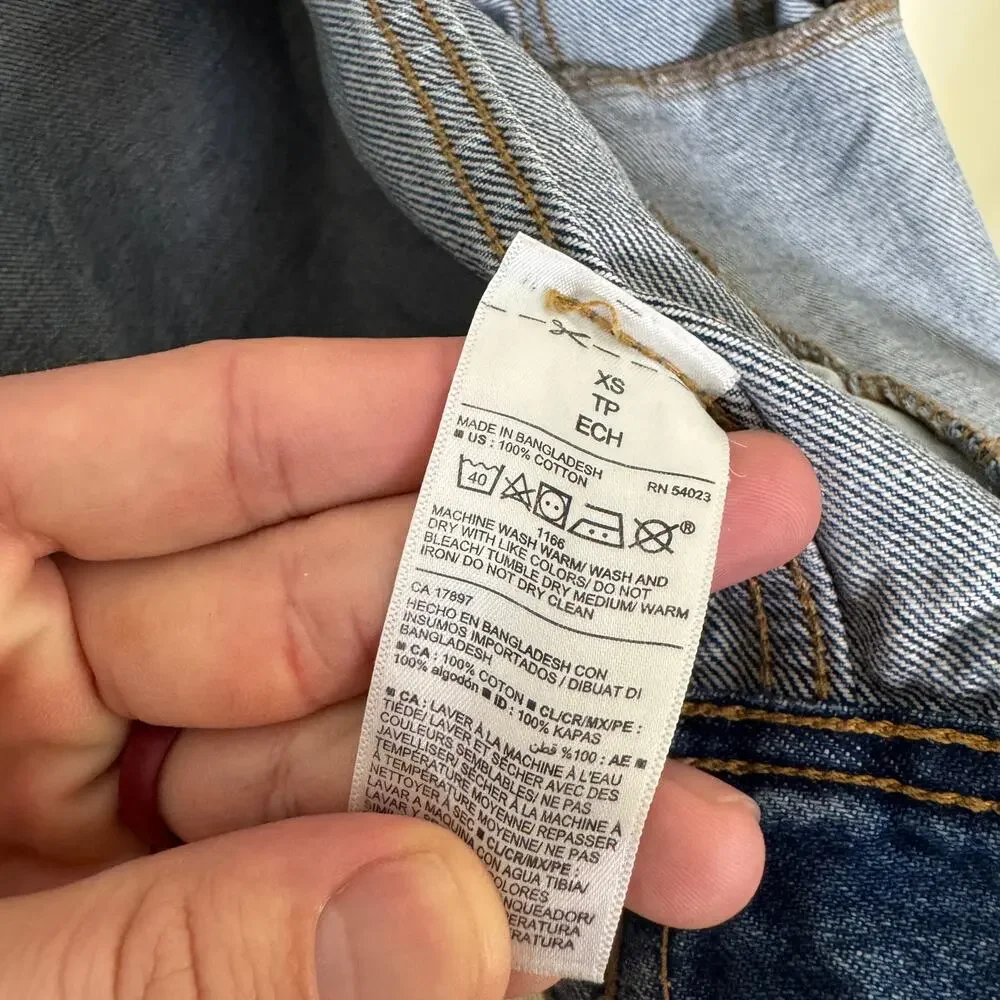 Old Navy Boyfriend Button Up Denim Blue Long Sleeve Jean Jacket US Womens XS - Picture 5 of 6